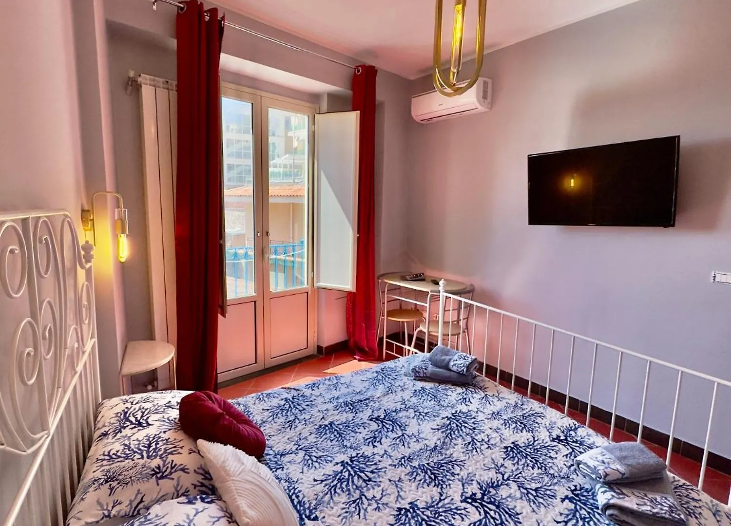 Taorminas Sun Central Boutique Guesthouse & Suites 3*, Taormina Italia
